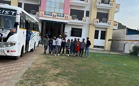 Hotel Narayan Palace